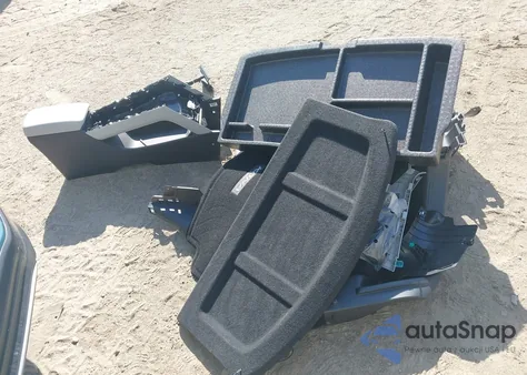 2020 Hyundai Kona Electric Limited from USA, damaged, VIN KM8K33AG6LU069569